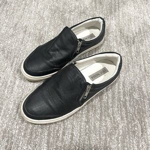Black Steve Madden shoes